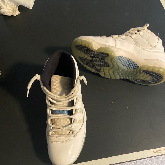 Jordan 11 legend blue size 13 main image 6